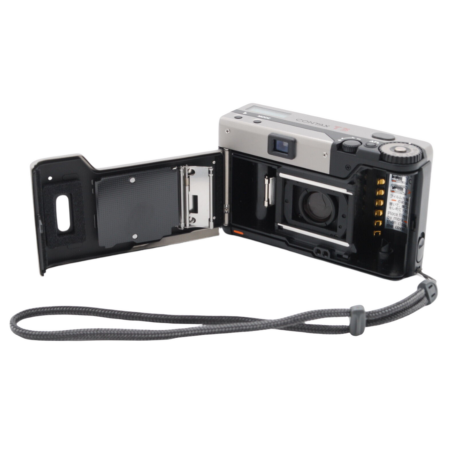 Contax T3 35mm Film Camera (LIKE NEW)