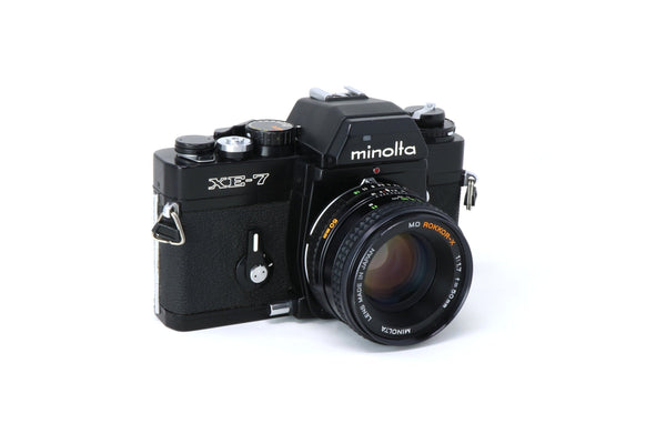 Vintage Minolta XE-7 selling Black 35mm Camera & Multiple Lenses Filters & Bag