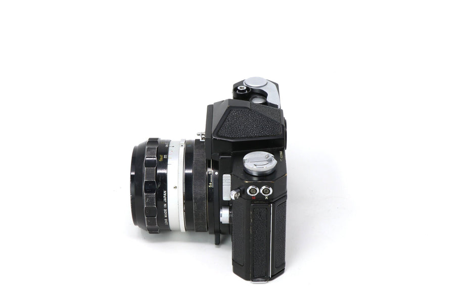 Nikon Nikkormat 35mm Film Camera Black with 50mm lens